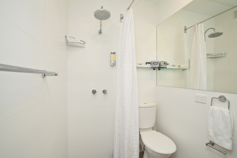 Bedroom 4, Manly Paradise Motel & Apartments, Sydney