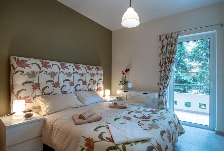Bedroom 2, Sirena Tolo Luxury Apartment, Peloponnese