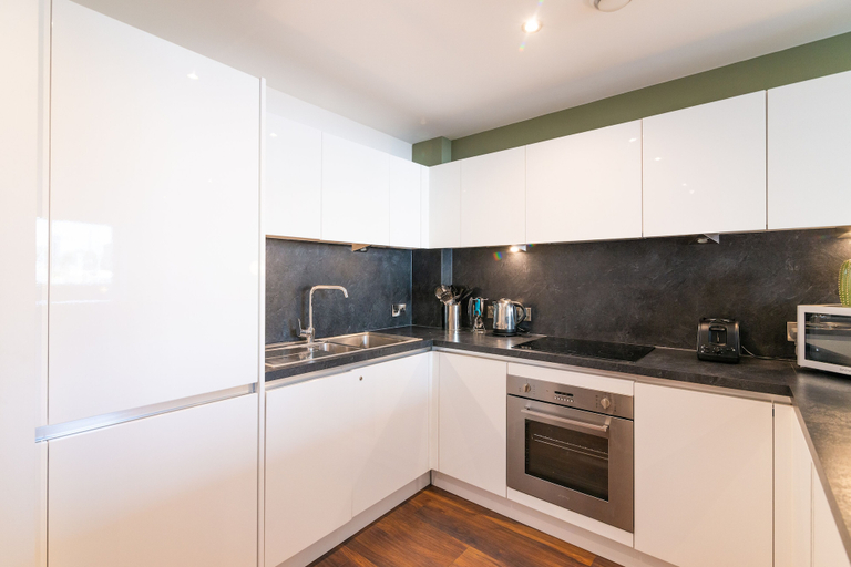 Others 5, Luxury Townhouse, Manchester