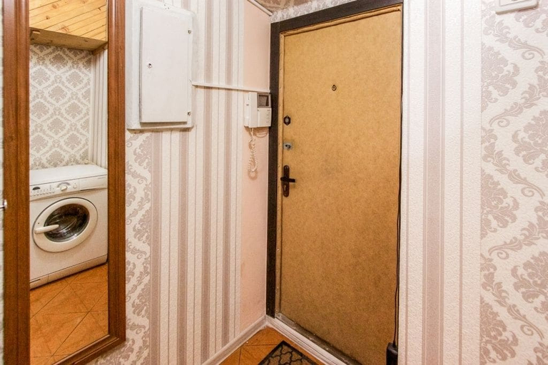 Bathroom 3, Apartment on Bolshoy Kondratievskii, Northern
