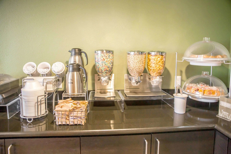 Food & Drinks 5, Sleep Inn Woodbridge - Potomac Mills, Prince William