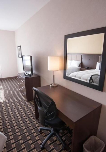 Bedroom 3, Carlyle Western Star Inn & Suites, Division No. 1