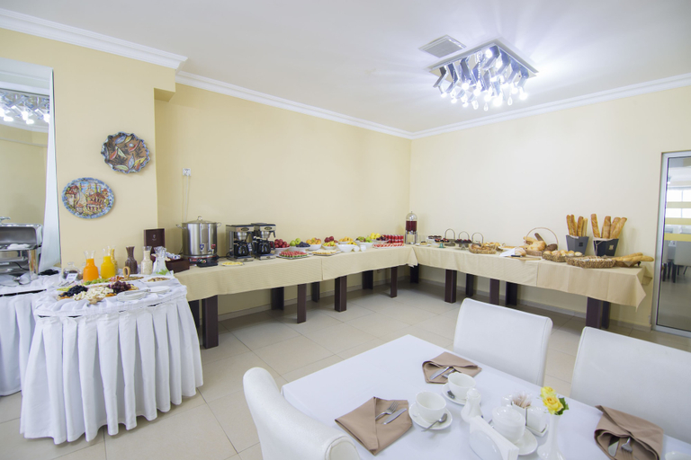 Food & Drinks 5, Hotel Aisi, Batumi