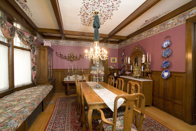 Others 4, The Victorian Tudor Inn, Sandusky