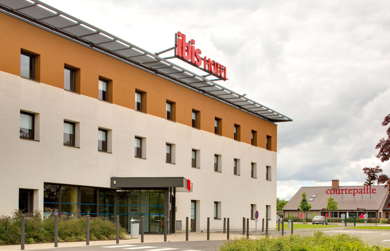 Exterior & Views 2, ibis Montceau-les-Mines, Saône-et-Loire