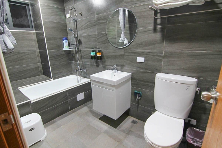 Bathroom 4, Ark Stay, Nantou