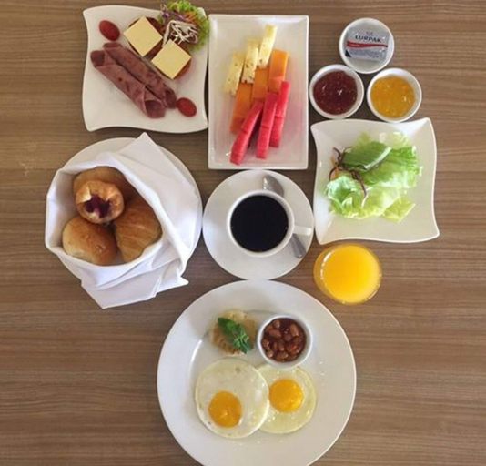 Food & Drinks 5, Royal Pavilion Hotel, Yangon