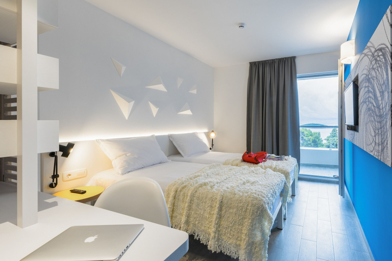 Bedroom 3, Pharos Hvar Bayhill Hotel, Hvar