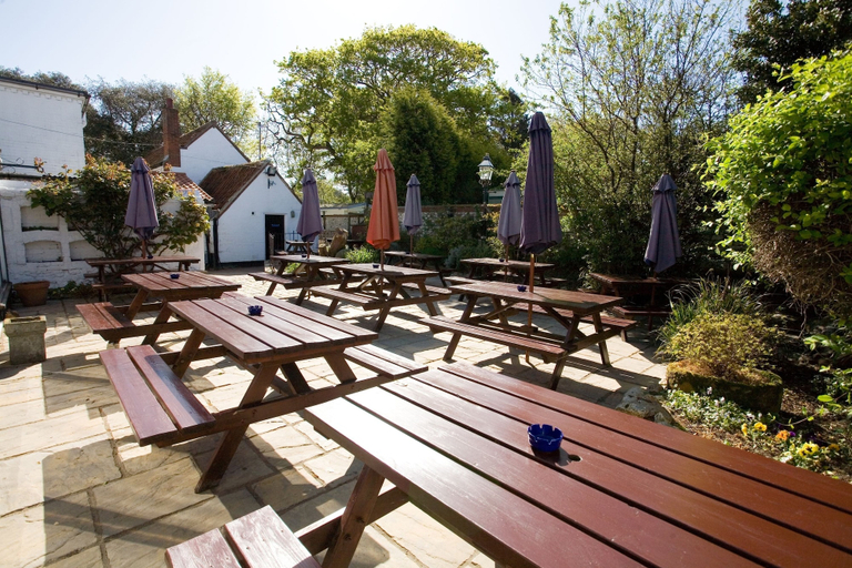 Others 5, Lifeboat Inn, Cambridgeshire