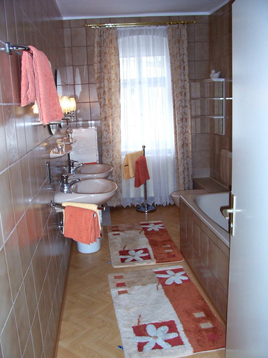Bathroom 5, Hotel Krone, Forchheim