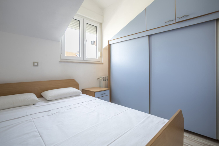 Bedroom 3, Luxury Spacious apt Near Znjan Beach w sea View, Split