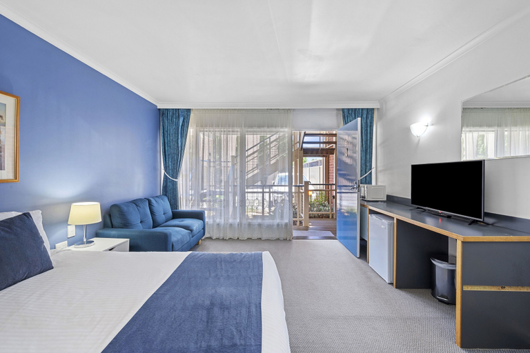 Bedroom 2, The River Boat Hotel - Echuca, Campaspe - Echuca
