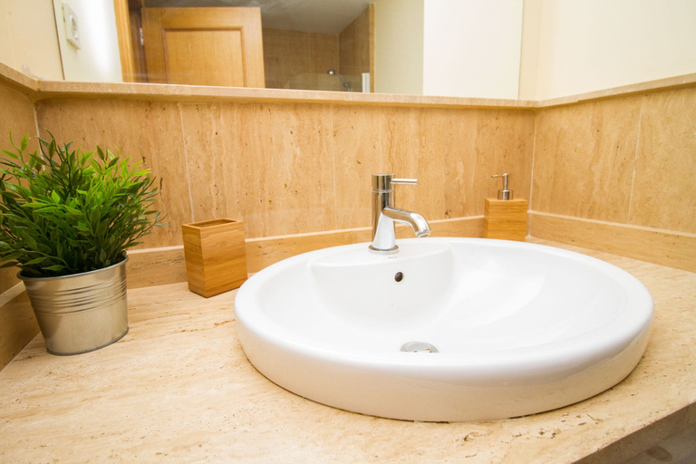 Bathroom 3, Apartamentos La Estación - WONDERSTAYS, Málaga