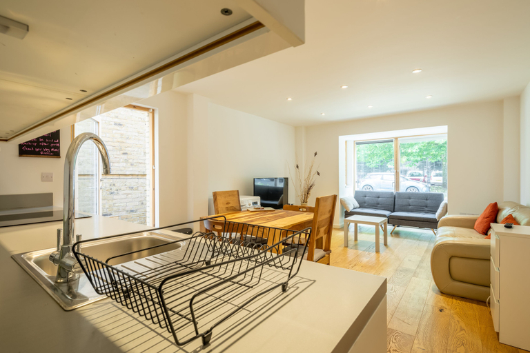 Others 4, King's Rooms, Cambridgeshire