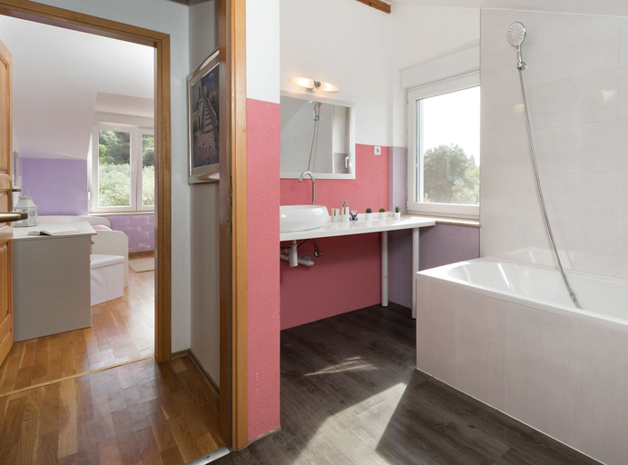 Bathroom 3, Villa Sunshine, Pula