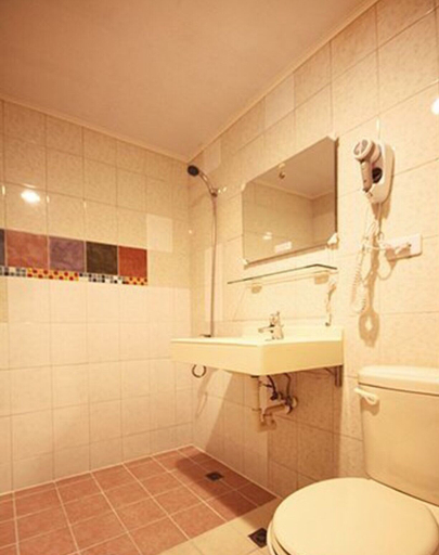 Bathroom 2, Ya Tai Hotel, Kaohsiung