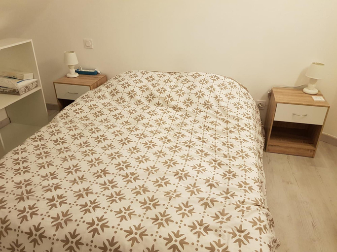 Bedroom 4, Lourdes Guesthouse, Hautes-Pyrénées