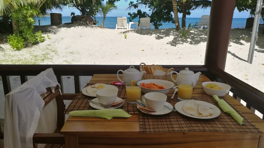 Food & Drinks 5, Villa Belle Plage, Diana