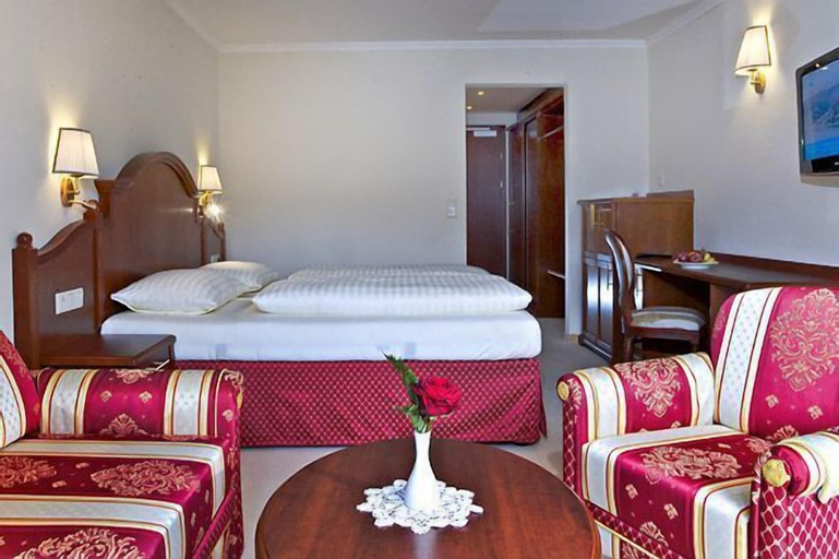 Bedroom 3, Hotel Berner Zell am See, Zell am See