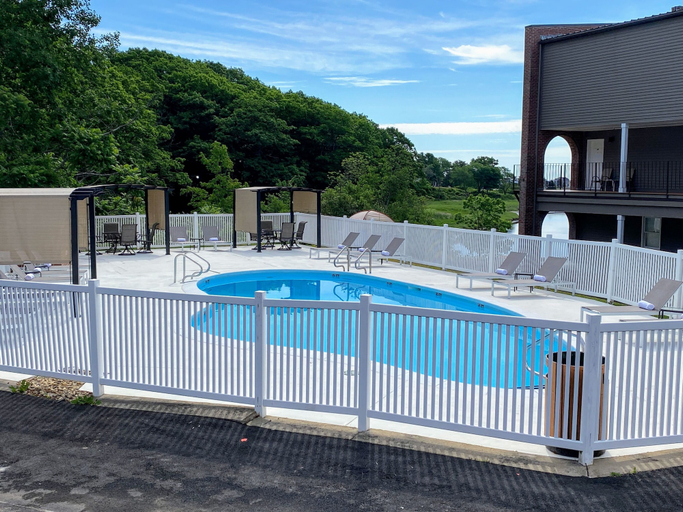 Sport & Beauty 5, Ogunquit River Inn & Suites, York