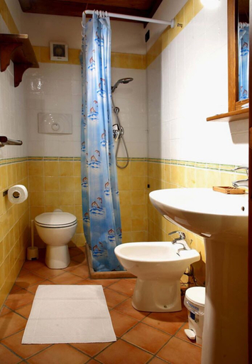 Bathroom, Borgo San Francesco, Messina