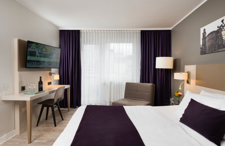 Bedroom 2, Leonardo Hotel Frankfurt City Center, Frankfurt am Main