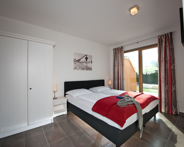 Bedroom 2, AlpenParks Maria Alm - Appartments, Zell am See