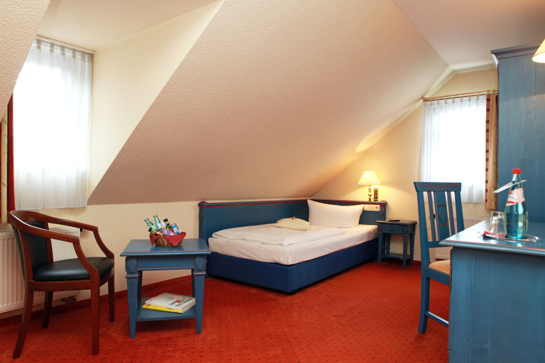 Bedroom 5, Buntes Haus Seiffen - Hotel Erbgericht, Erzgebirgskreis