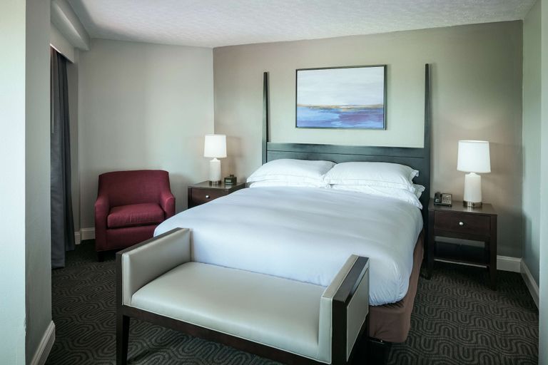 Bedroom 3, Hilton Brentwood/Nashville Suites, Williamson