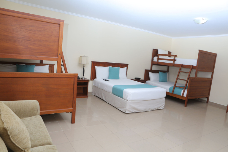 Bedroom 3, Hotel El Marqués, Atacames