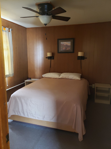 Bedroom 5, lazy bear cabins, Rio Grande