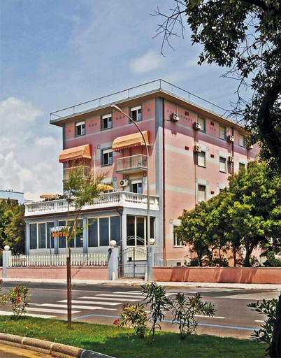 Exterior & Views 2, Happy Hotel, Lucca