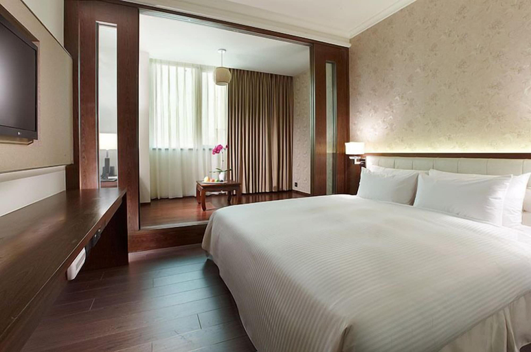 Bedroom 2, Yuh Tong Hotel, Chiayi City