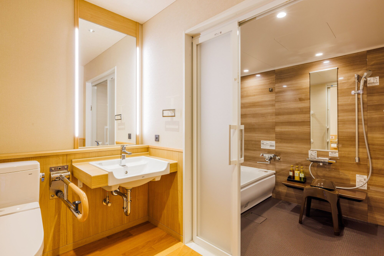 Bathroom 5, Kamenoi Hotel Izukogen, Itō