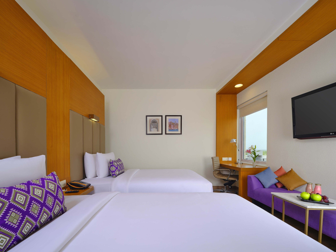 Bedroom 4, Vivanta Ahmedabad SG Highway, Ahmadabad