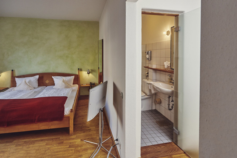 Bedroom 3, Biohotel Alte Post, Breisgau-Hochschwarzwald