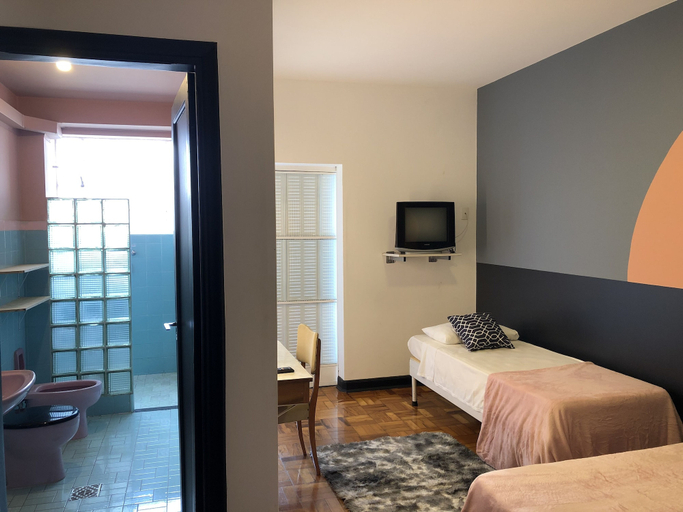 Bedroom 2, Hotel SanThiago, Poços de Caldas
