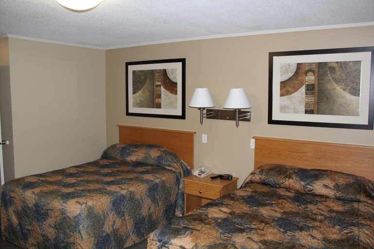 Bedroom 4, Best Maple Inn, Division No. 11