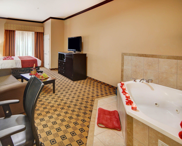Bedroom 3, Comfort Suites Kilgore, Gregg