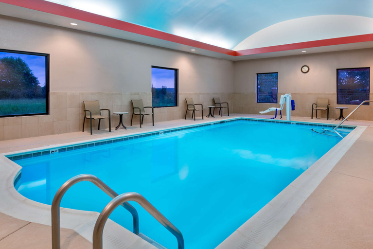Sport & Beauty 5, Hampton Inn & Suites Winston-Salem/University Area, NC, Forsyth
