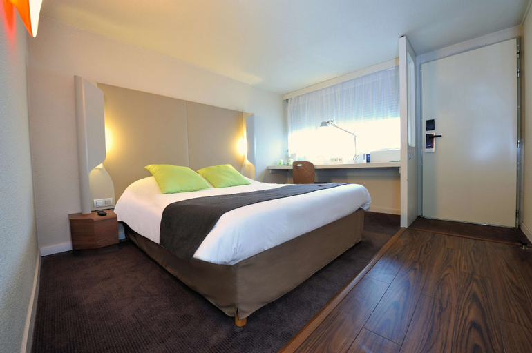 Bedroom 3, Campanile Lyon Est - Aéroport Saint Exupéry, Rhône