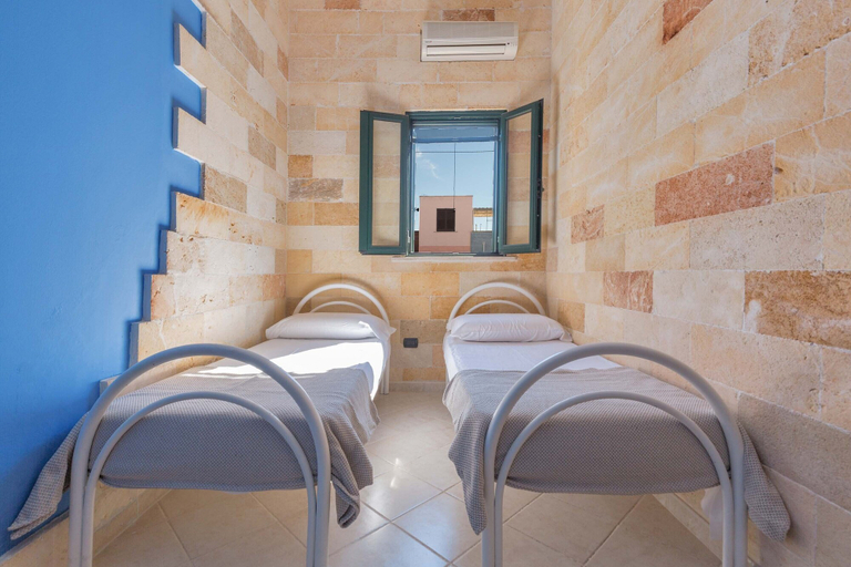 Bedroom 4, 3129 Villetta La Meta by Barbarhouse, Lecce