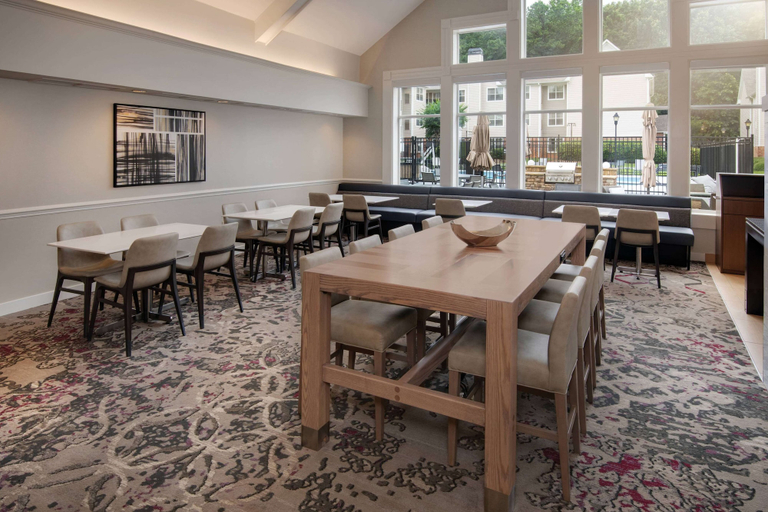 Food & Drinks 5, Sonesta ES Suites Atlanta Alpharetta North Point Mall, Fulton