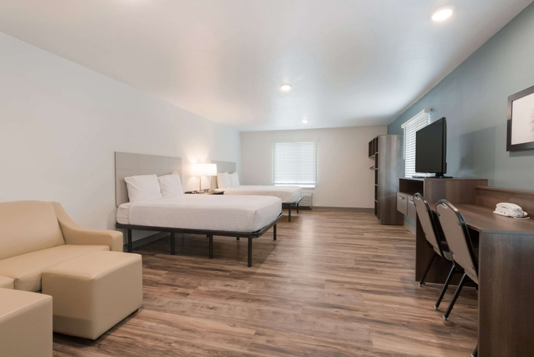 Bedroom 2, Woodspring Suites Philadelphia Northeast, Philadelphia