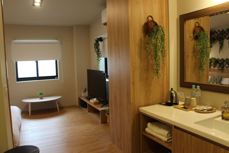 Bathroom 4, How Chill Inn, Tainan
