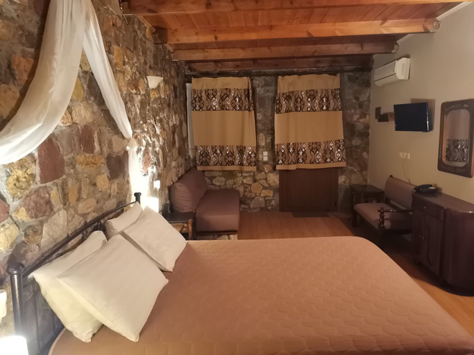 Bedroom 3, Ataviros Hotel, South Aegean