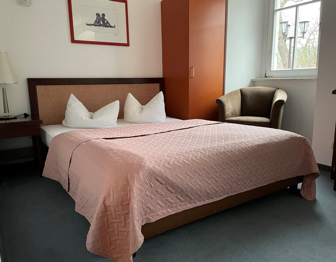Bedroom 15