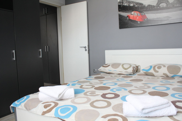 Bedroom 3, Apartments Holiday Budva