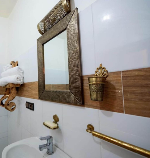 Bathroom 4, Mount Toubkal Lodge, Al Haouz