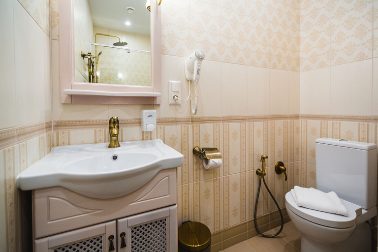 Bathroom 2, Boutique Hotel Renaissance, Murmansk gorod